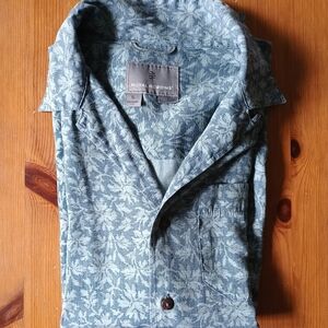 Royal Robbins Men's Small Patterned Blue Button-down